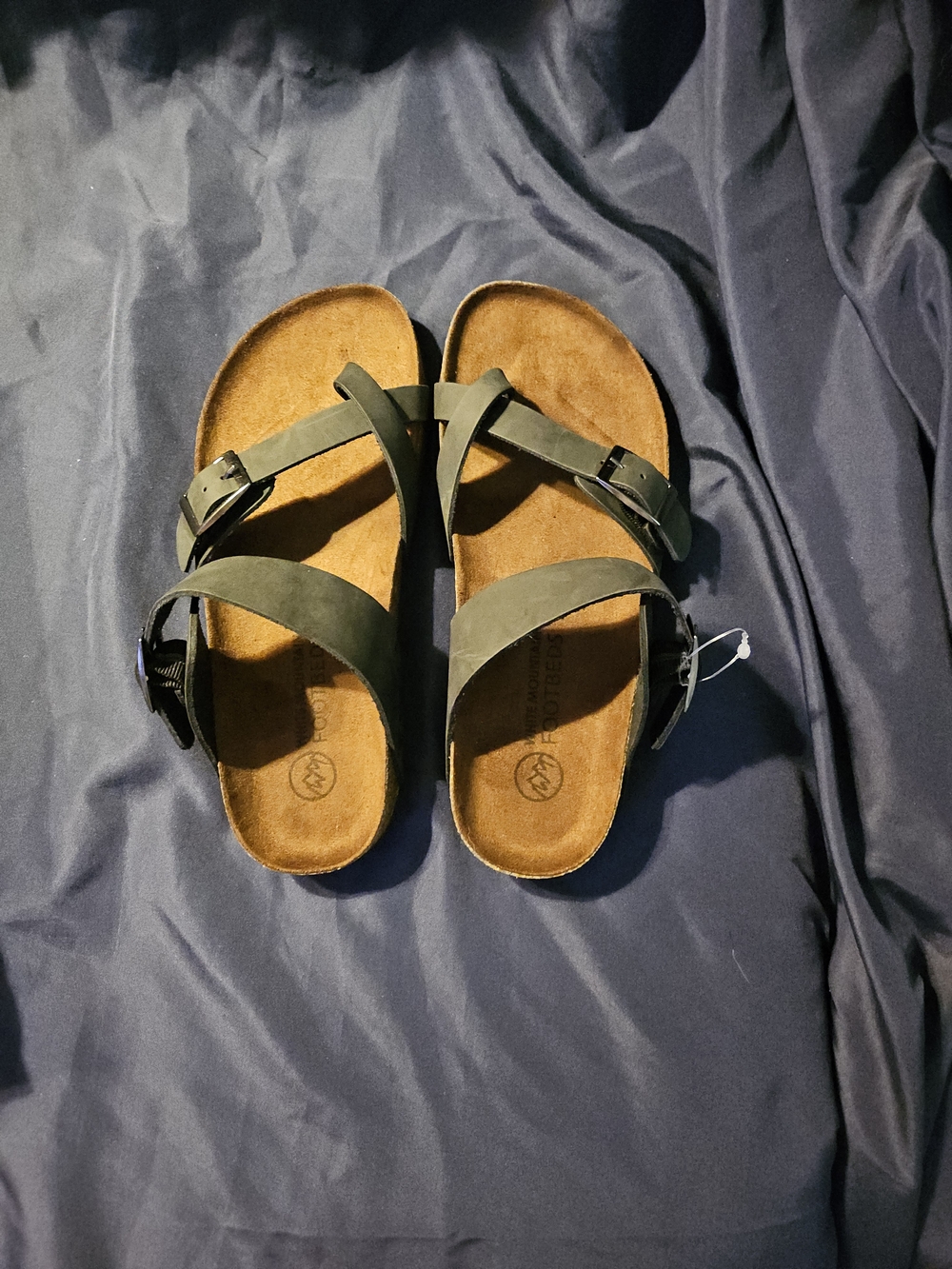 White Mountain Black Strappy Footbed Sandals Size 7